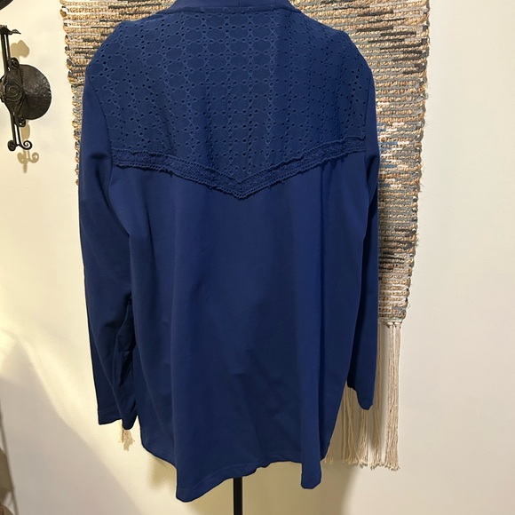 Isaac Mizrahi Live Lightweight Jacket w/ Pockets - Picture 7 of 10